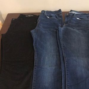 Black and dark wash skinny leggings